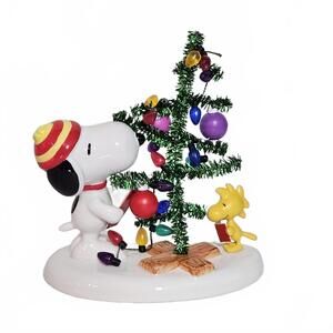 Dept 56 Peanuts Snoopy Woodstock Sing Carols Figurine Christmas Tree With Box